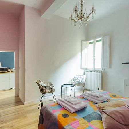 Santa Croce Rainbow Apartment Firenze Bagian luar foto