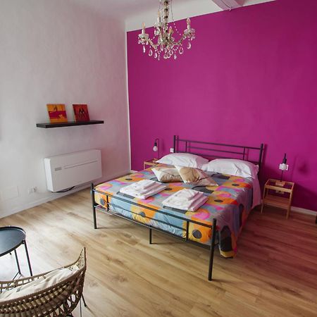 Santa Croce Rainbow Apartment Firenze Bagian luar foto
